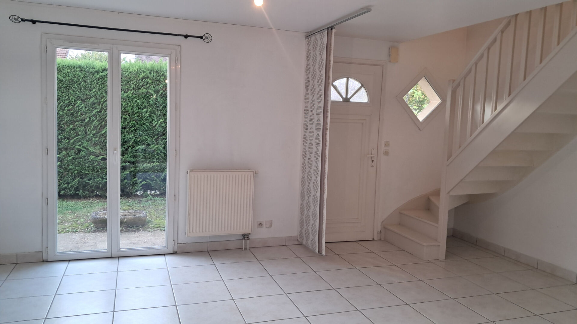 Photo OFFRE ACCEPTEE   Maison Beaune. 5 chambres. Jardin clos image 4/6