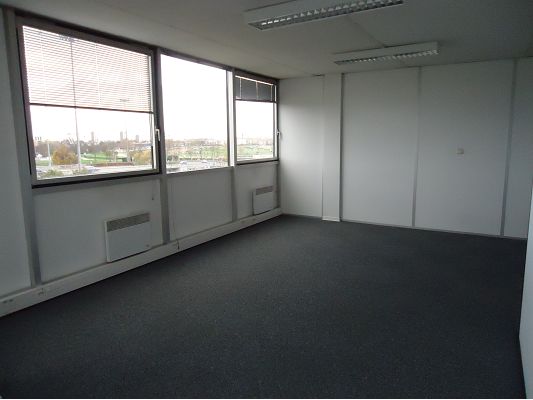 A LOUER A TOULOUSE BUREAUX DE 120 M²