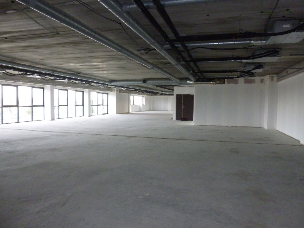 Photo MURET à vendre plateau de bureaux de 1600 m² image 1/4