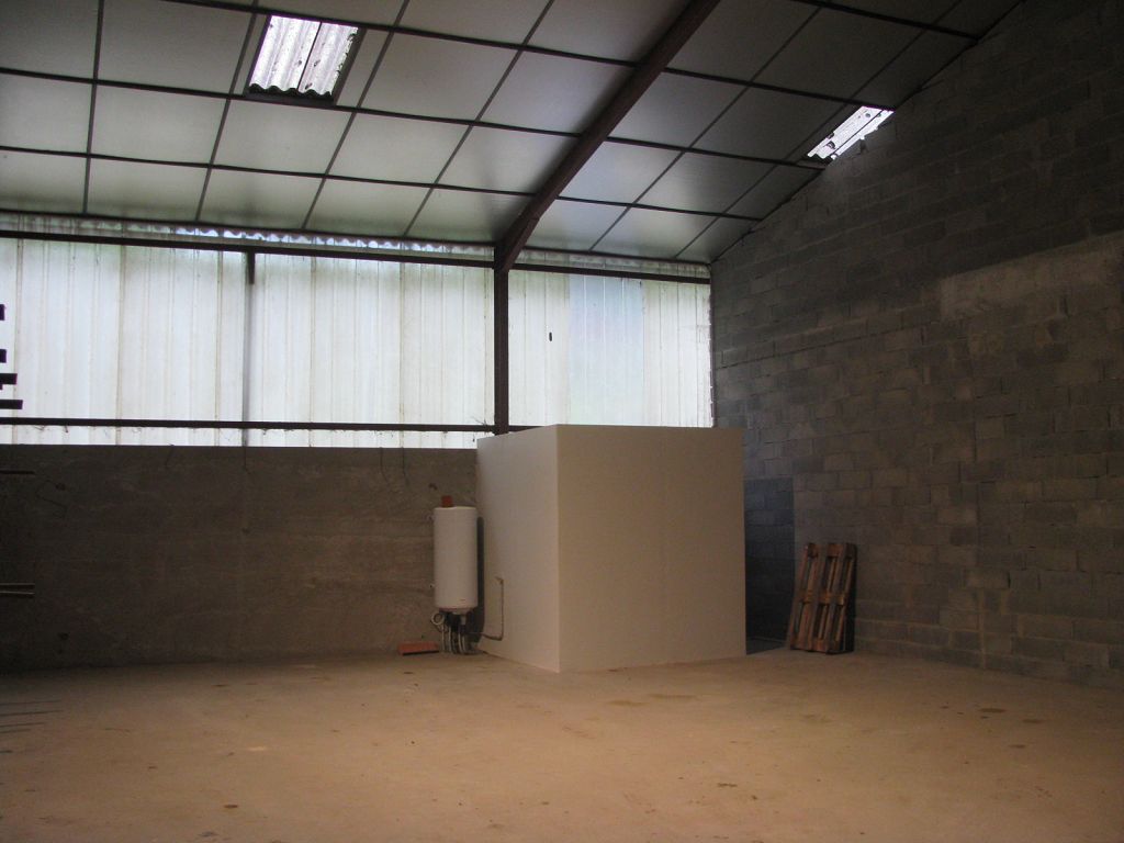 Photo A LOUER A LAHONCE LOCAL DE 120M² image 1/2