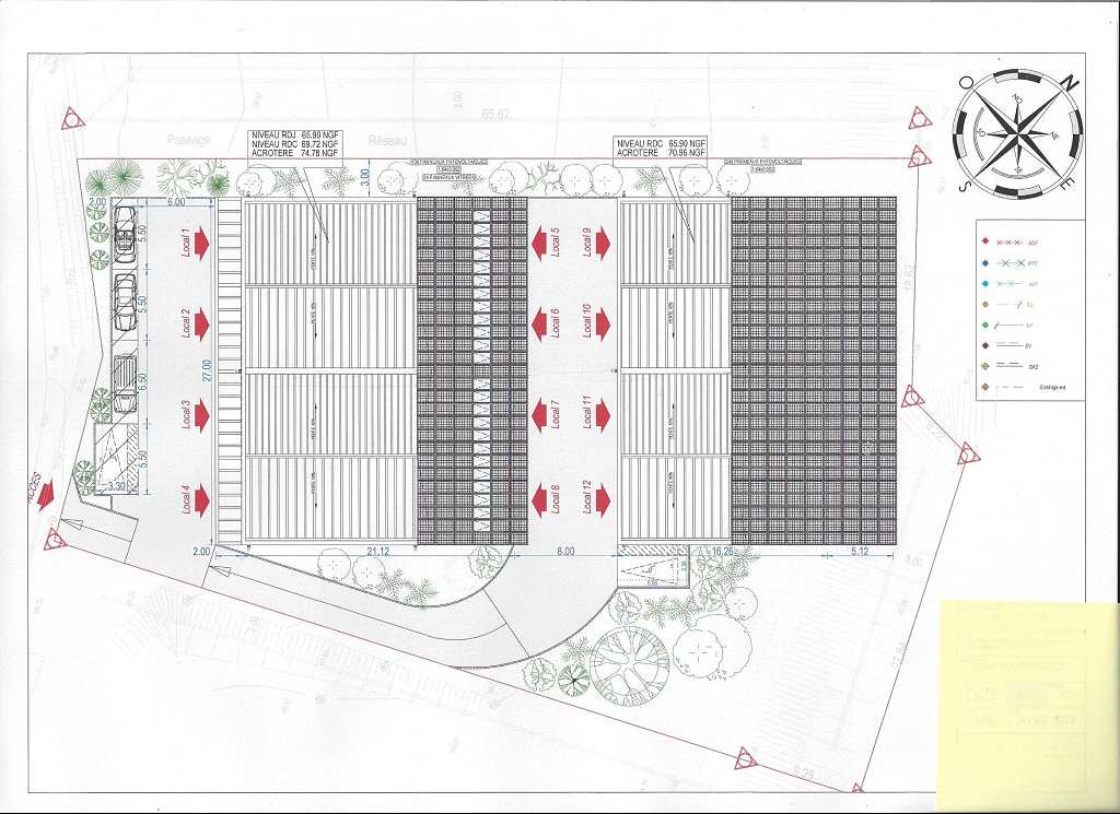 A LOUER A BRISCOUS  DEPOT DE 100M²