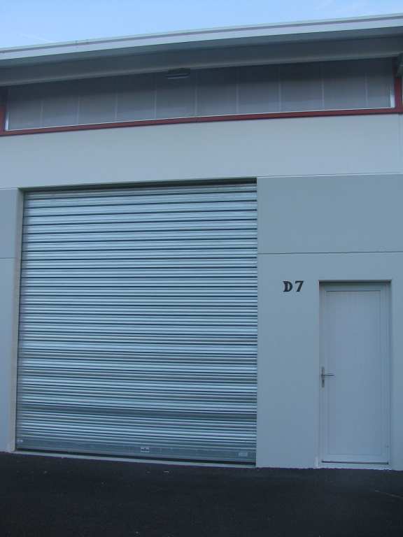 Photo A LOUER A LAHONCE DEPOT DE 26.65M² image 1/2