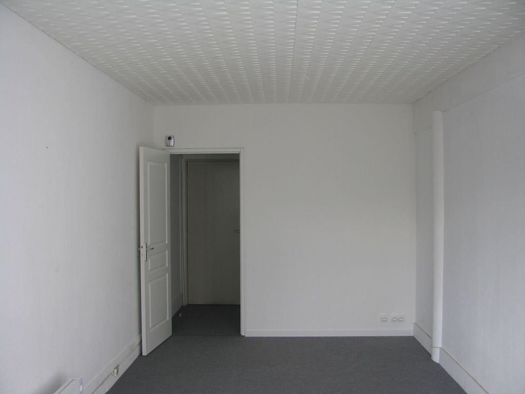 Photo A LOUER A  ANGLET BUREAU DE 28M² image 1/1