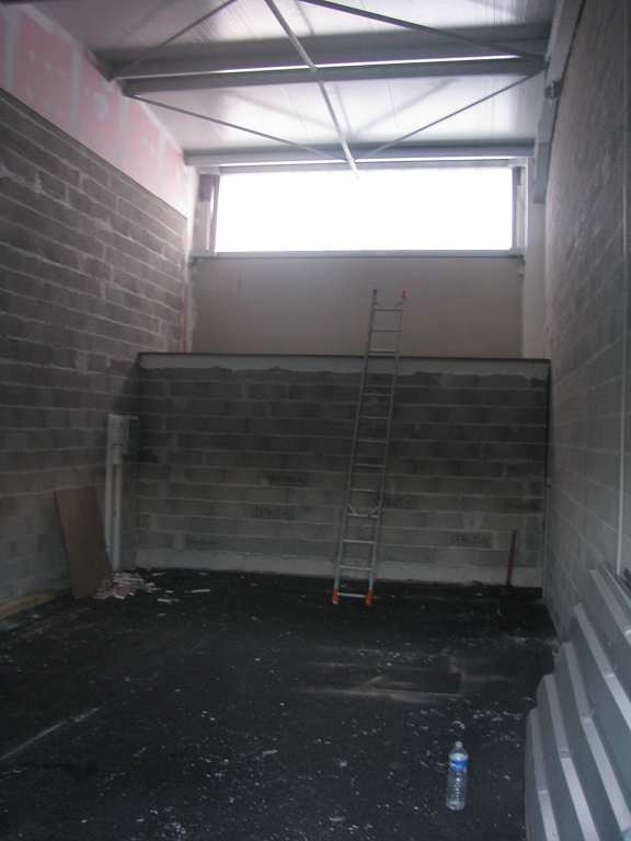 A LOUER A LAHONCE DEPOT DE 48M²