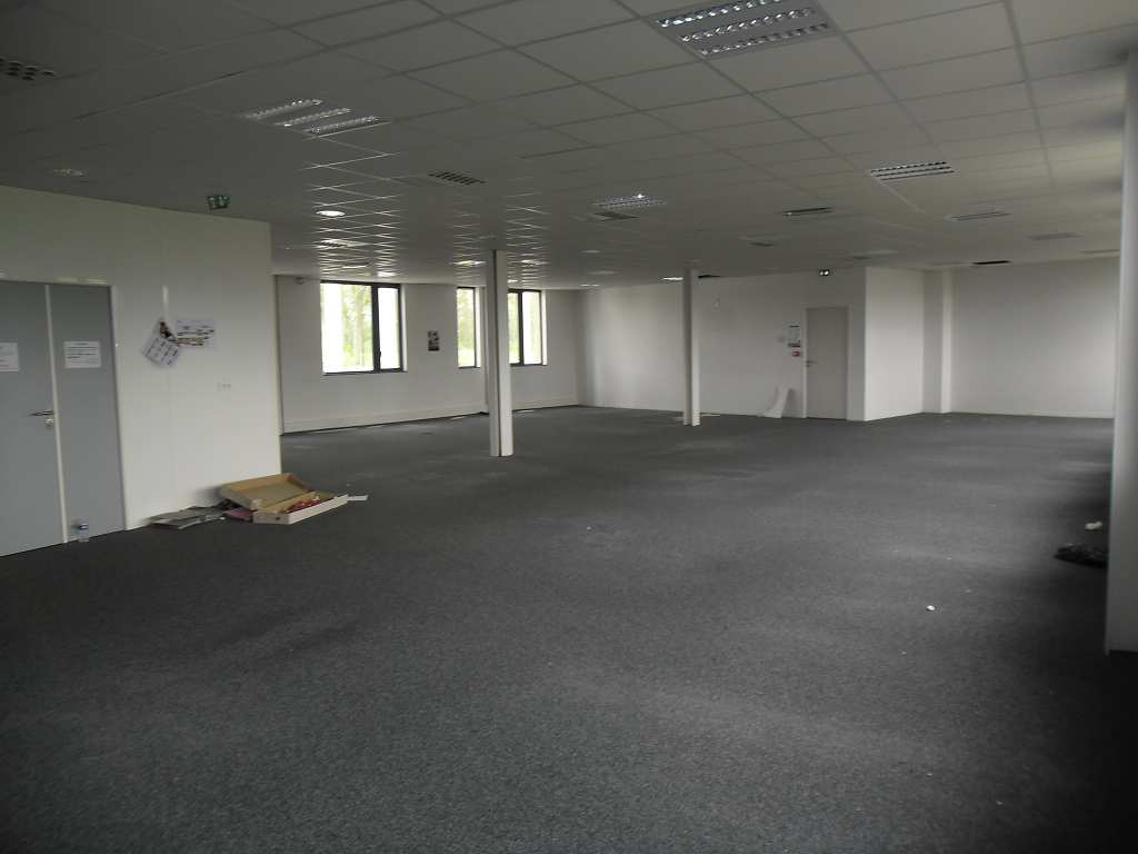 A LOUER A TOULOUSE BUREAUX  DE 111 M²
