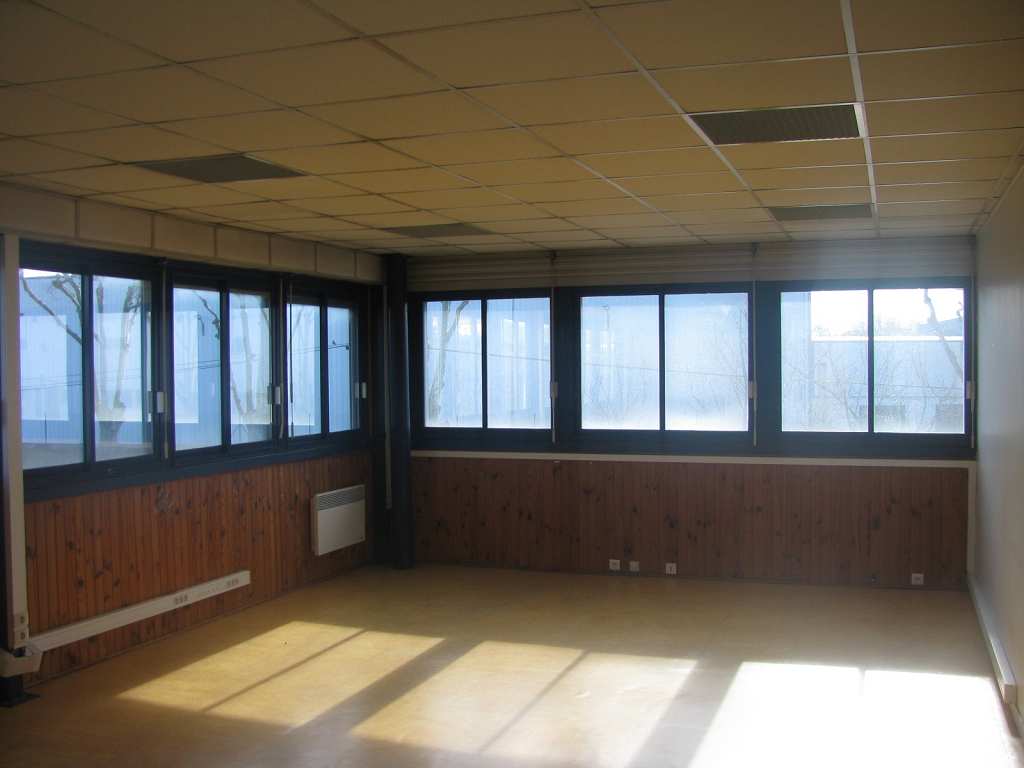 Photo A LOUER A BAYONNE BUREAUX DE 440m² image 4/5
