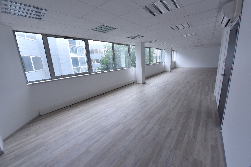 LABEGE BUREAUX DE 560 M²