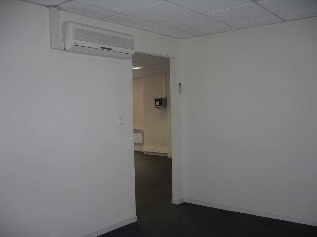 RAMONVILLE ST AGNE BUREAUX DE 80M²
