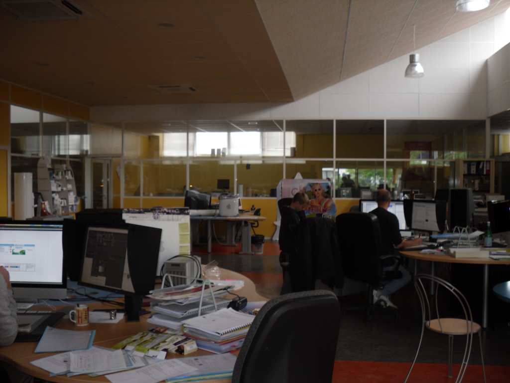 A VENDRE A TOULOUSE BUREAUX /LOCAL DE 600M²