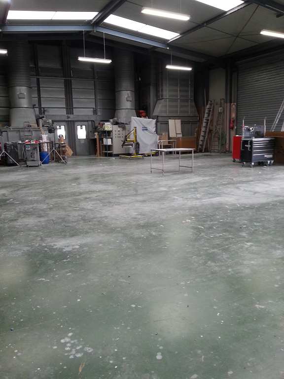 Photo A LOUER A PORTET SUR GARONNE LOCAL DE  530 M² image 2/3