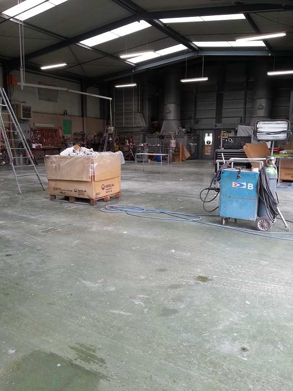 Photo A LOUER A PORTET SUR GARONNE LOCAL DE  530 M² image 3/3