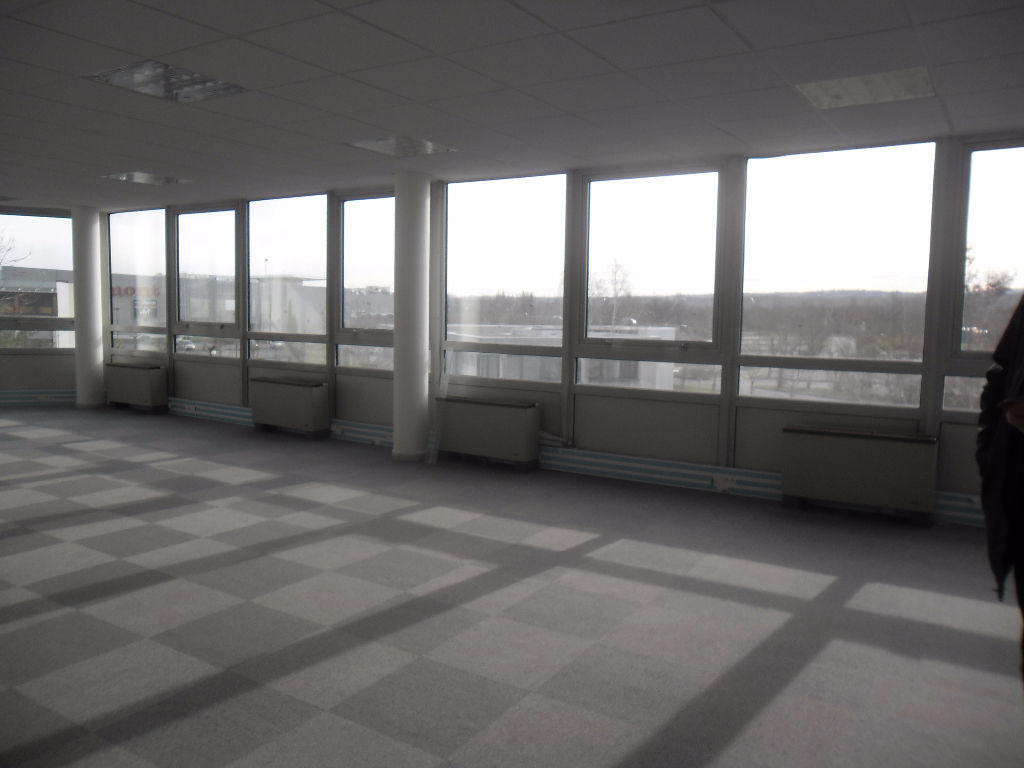 Bureaux de  534 M² divisibles