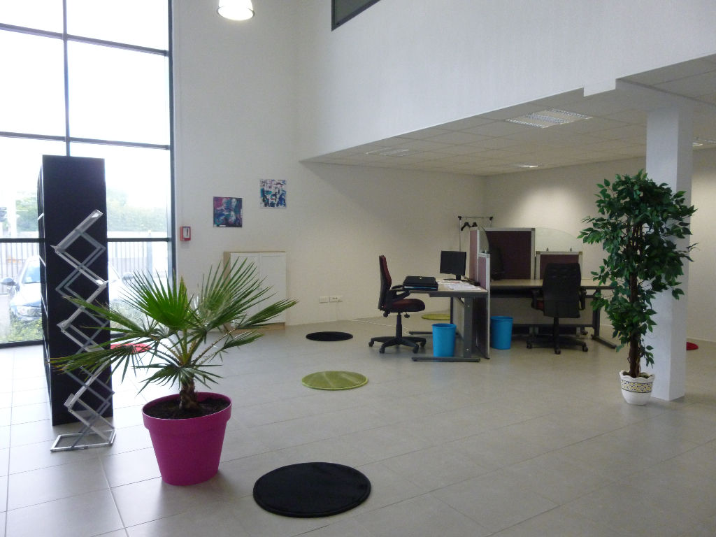 A VENDRE A TOULOUSE LOCAL + BUREAUX DE 812M²