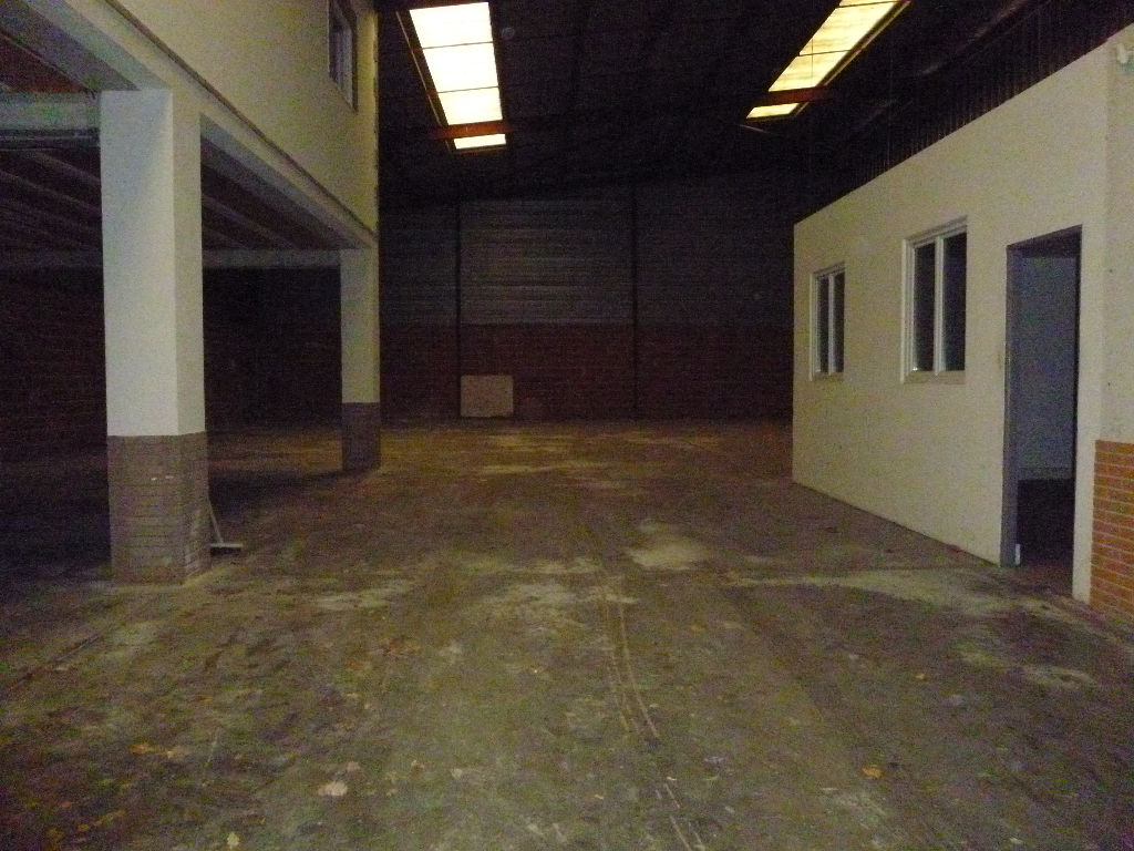 Photo A LOUER  A TOULOUSE LOCAL DE 600M² image 1/6