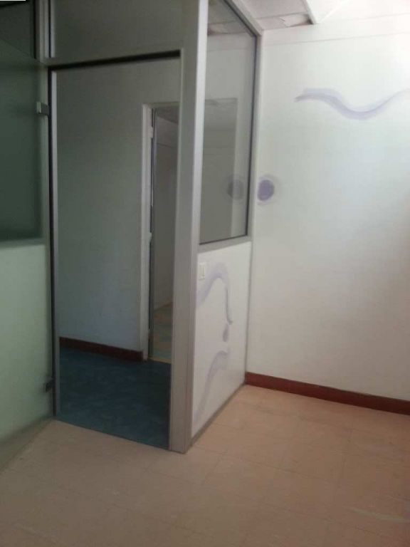 Photo TOULOUSE BUREAUX AVEC DEPOT DE 87 M² image 3/4