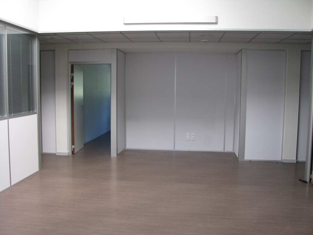 Photo A LOUER BAYONNE bureaux 640m² image 1/6
