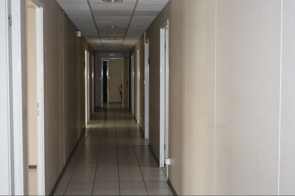 Photo A SAINT JEAN BUREAUX DE 300M² image 2/2