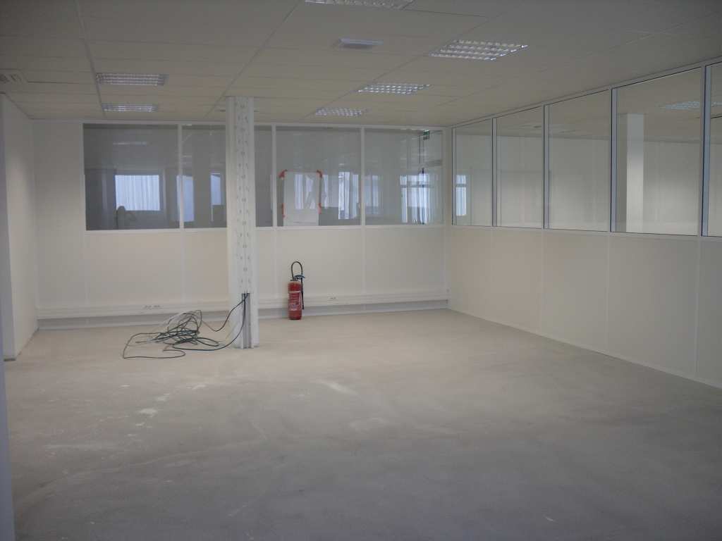 Photo BALMA BUREAUX DE 286 M² image 1/4