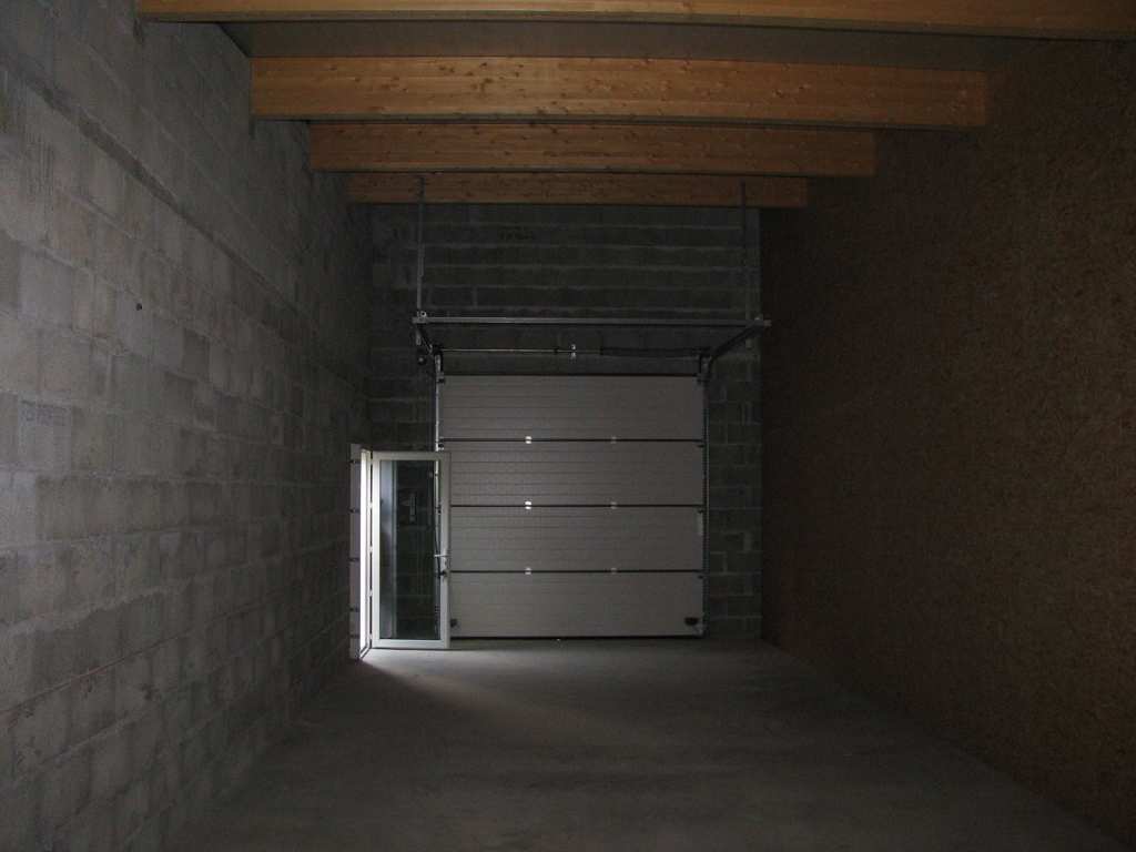 A LOUER A BASSUSSARY LOCAL DE 70 M²