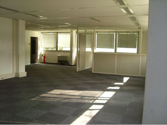 Photo BLAGNAC BUREAUX DE 562  M² image 3/3