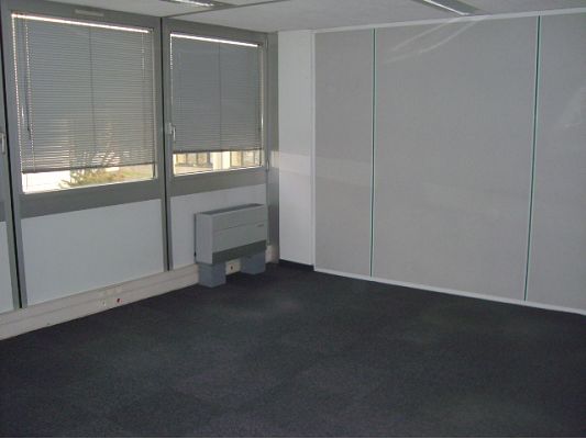 Photo BLAGNAC BUREAUX DE 446 M² image 1/3