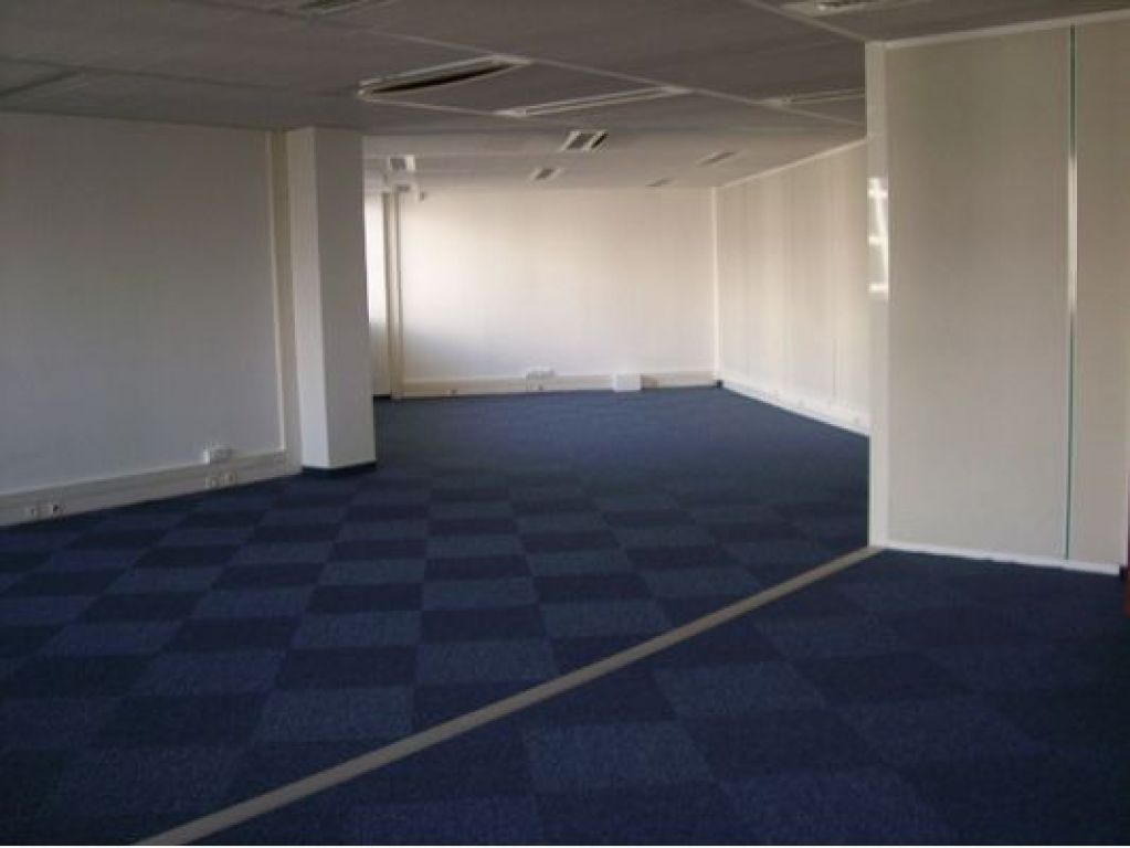 Photo BLAGNAC BUREAUX DE 565 M² image 2/4