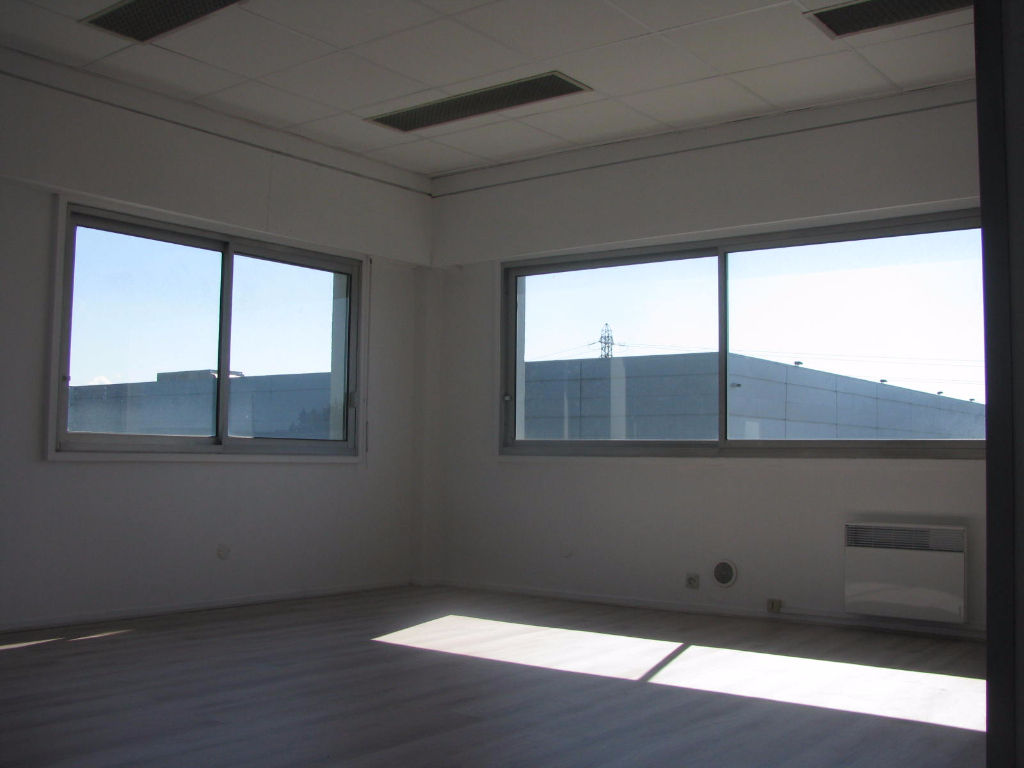 Photo A LOUER BAYONNE bureaux 57.50m² image 4/4