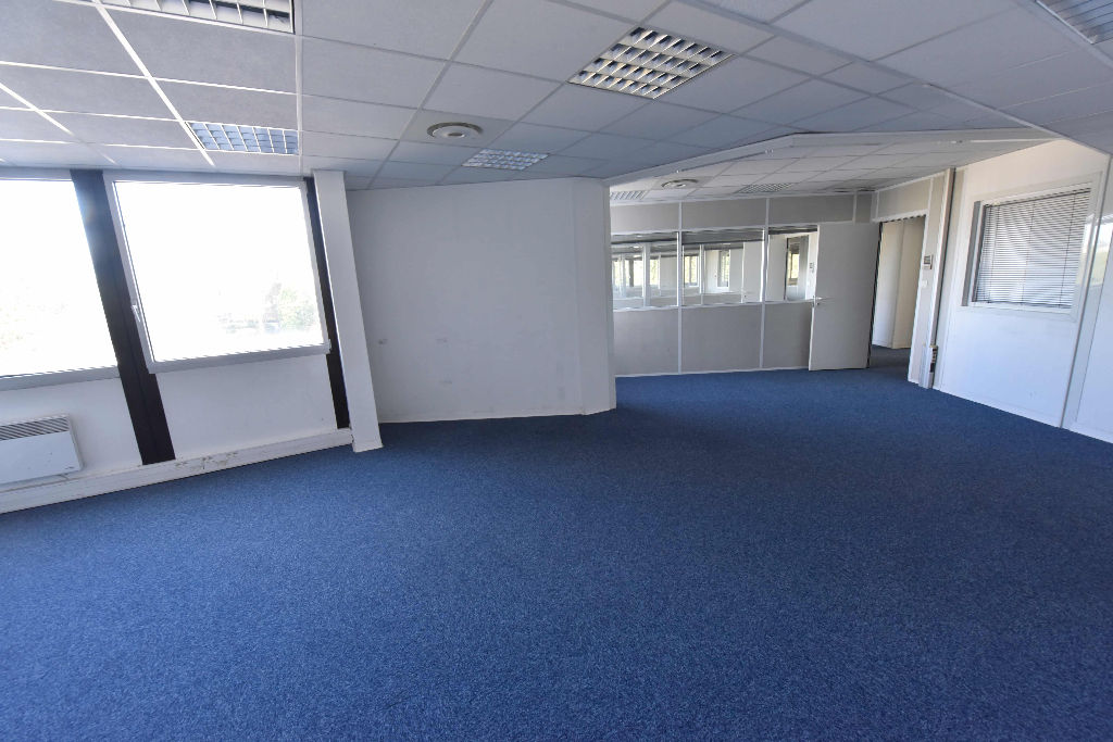 Photo Bureaux Labege 465.83 m2 image 1/6