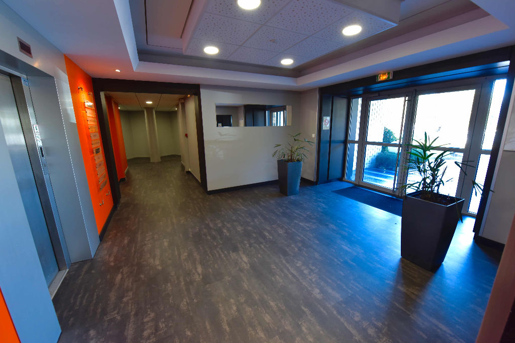 Photo Bureaux Labege 285.65 m2 image 1/6