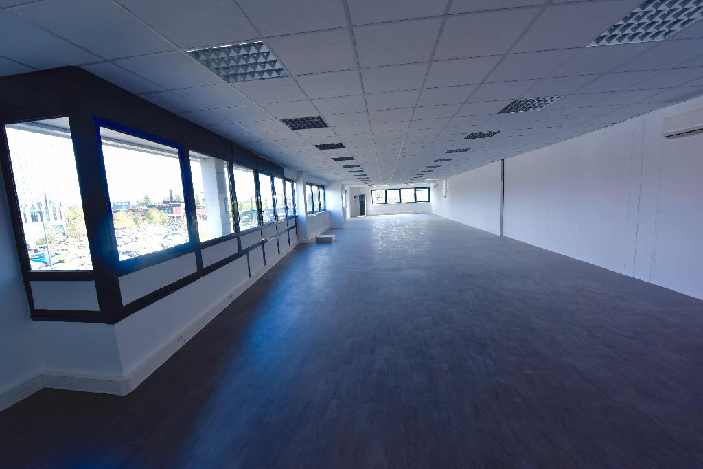 LABEGE BUREAUX DE 135 M²