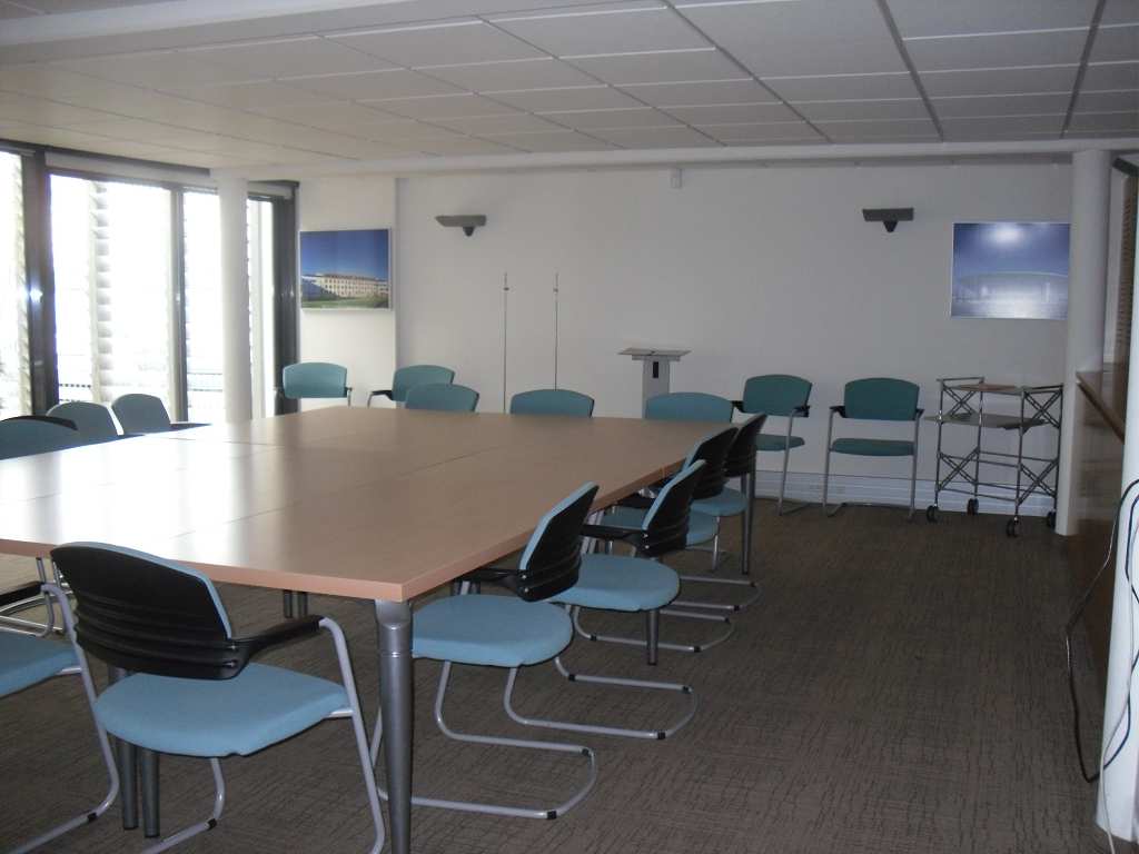 Photo A LOUER TOULOUSE BUREAUX DE 1118  M² image 4/5