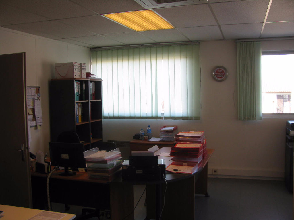 Photo A LOUER Bureaux Bayonne 65m² image 2/6