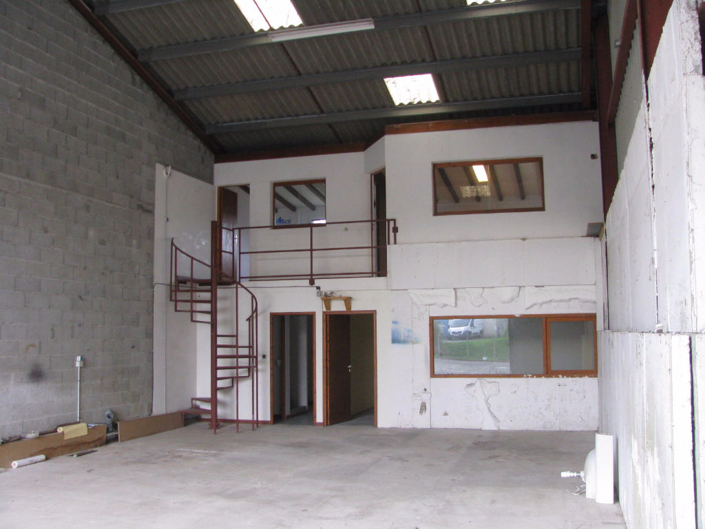 A LOUER ST MARTIN DE SEIGNANX local 160m²