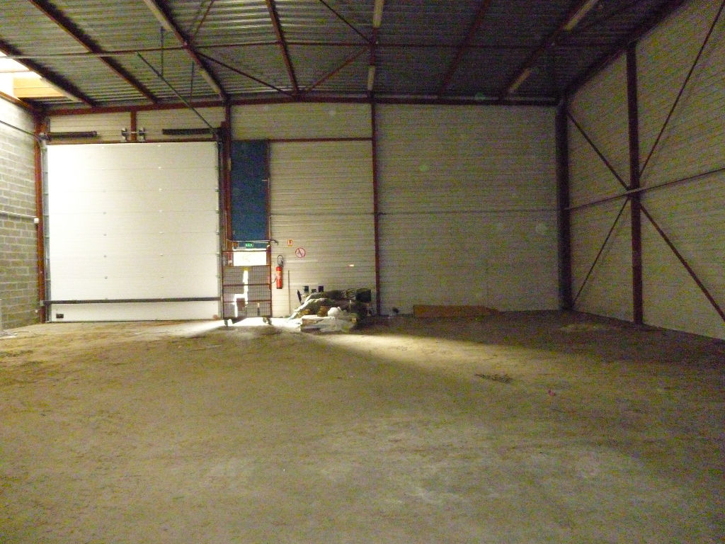 Photo TOULOUSE SESQUIERE  LOCAL DE 338 M² image 1/3