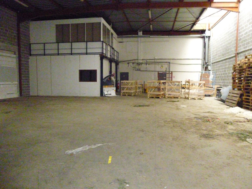 Photo TOULOUSE SESQUIERE  LOCAL DE 338 M² image 2/3