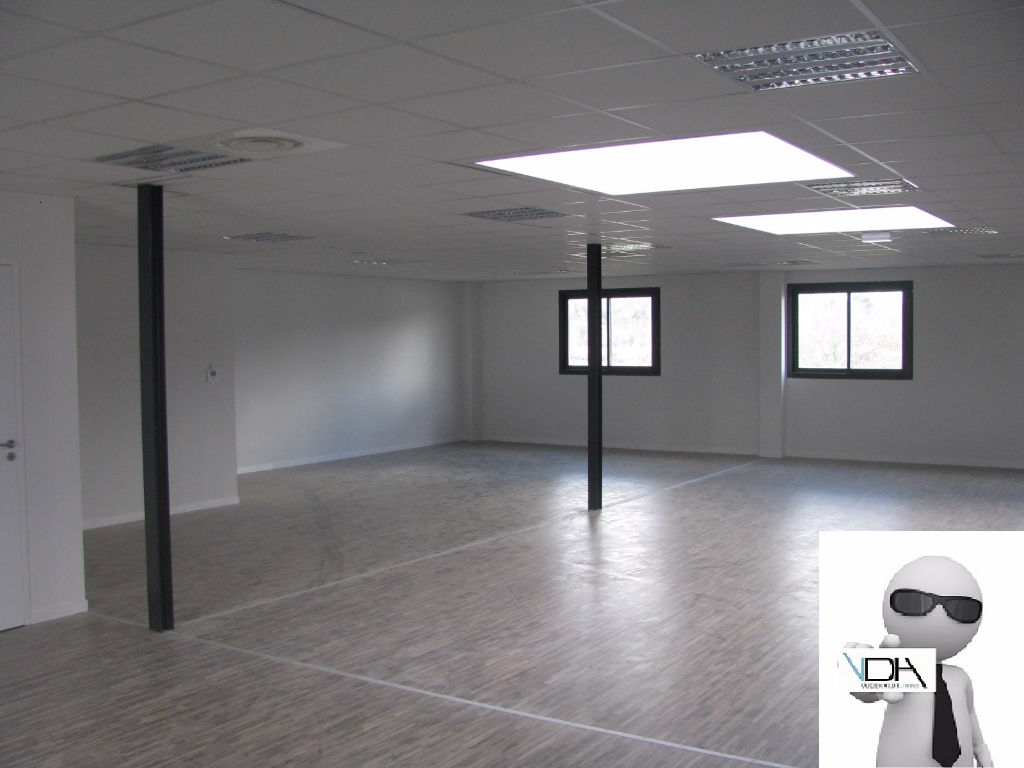 Photo A LOUER proche BAYONNE bureaux 165m² image 1/2