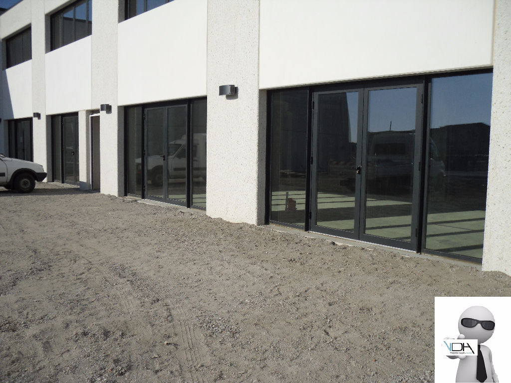 Photo Plaisance du Touch Local de 318 M² image 1/4