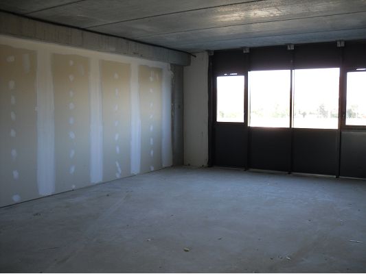 A vendre à Plaisance du Touch bureau neuf de 155 m²