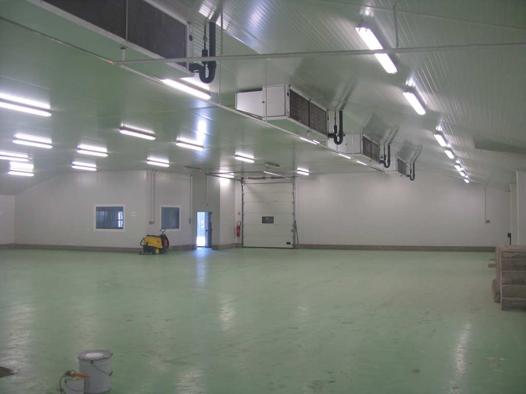 Photo A LOUER A BAYONNE entrepôt de 790m² image 3/4