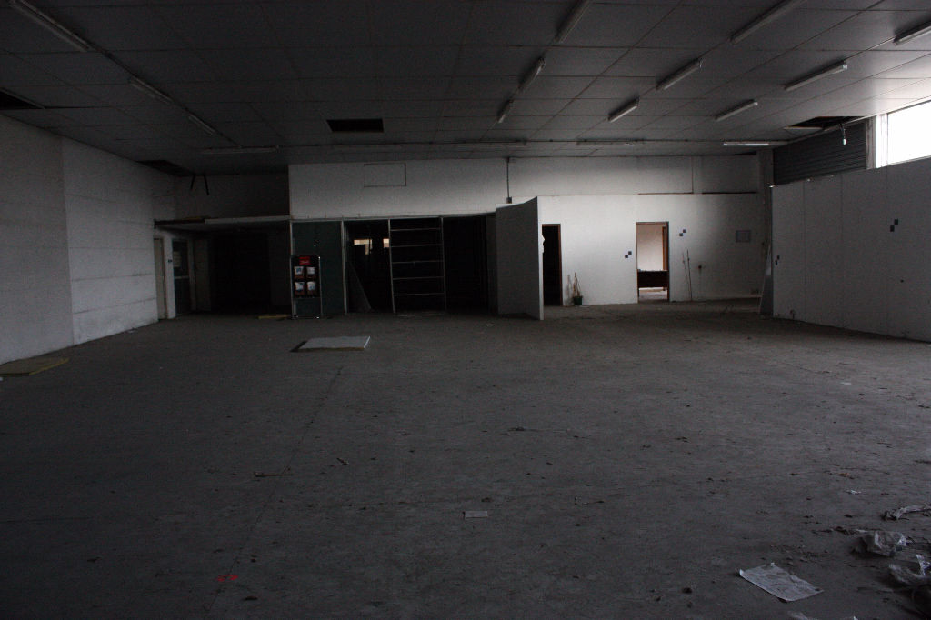 Photo A VENDRE A L'UNION LOCAL DE 2355 M² image 2/5