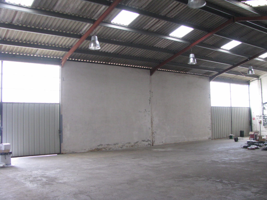 Photo A LOUER St Martin De Seignanx entrepôt 630m² image 5/6