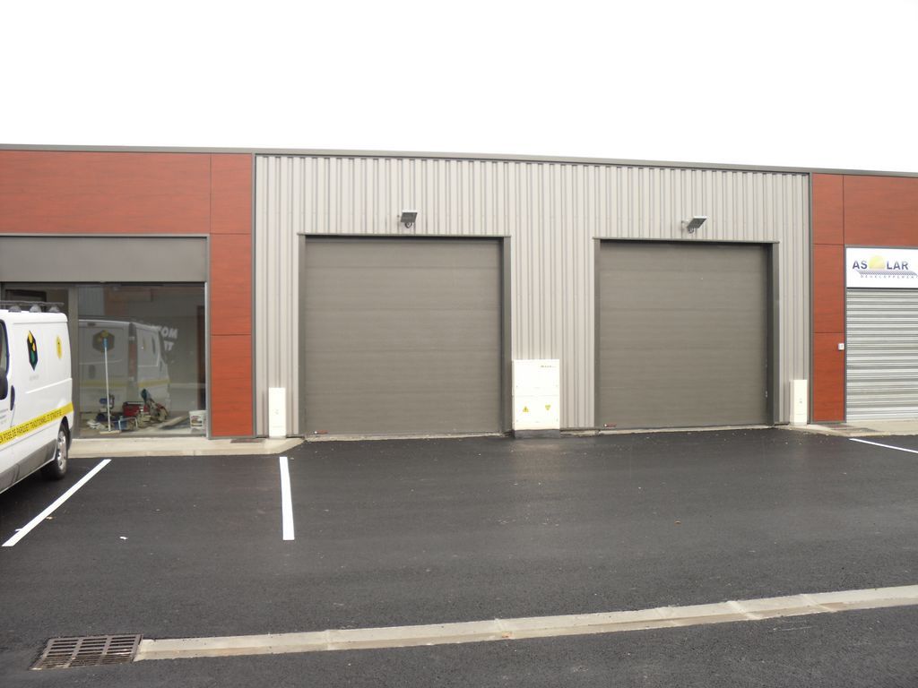 Photo Loyer Exceptionnel 1ére année :  L'UNION Local de 100 m² image 3/3