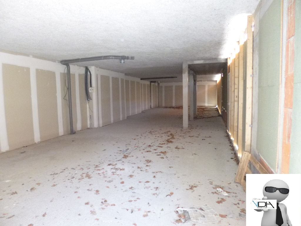 Photo BEAUZELLE LOCAL BRUT DE 79.55 M² image 1/2