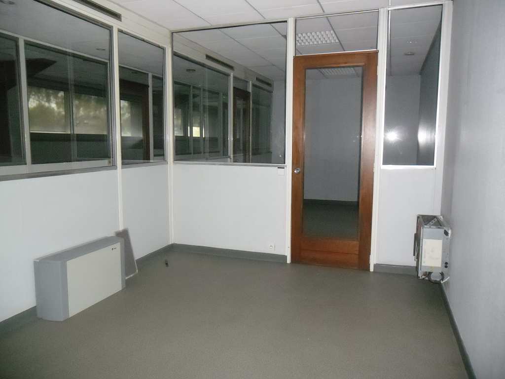 Photo AUCAMVILLE BUREAU DE 230 M² image 3/6