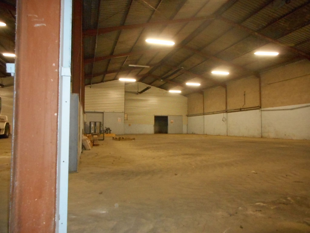 Photo Local d'activité Aucamville 1200 m2 image 1/3