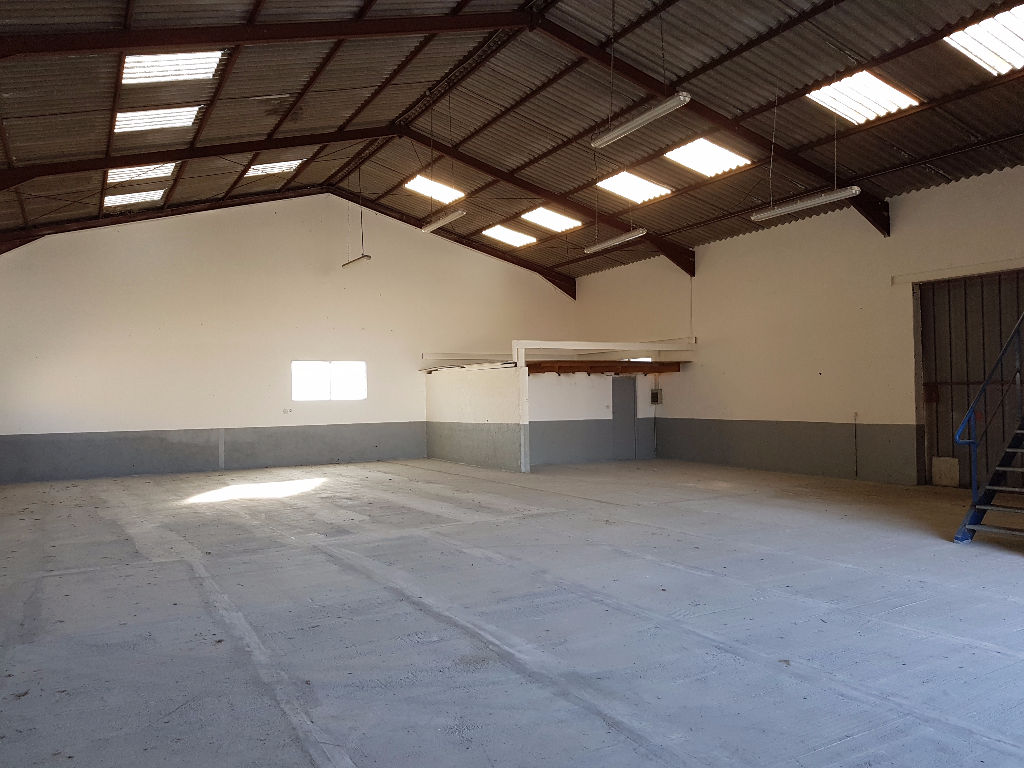 Photo Local d'activité  300 m2 image 1/5