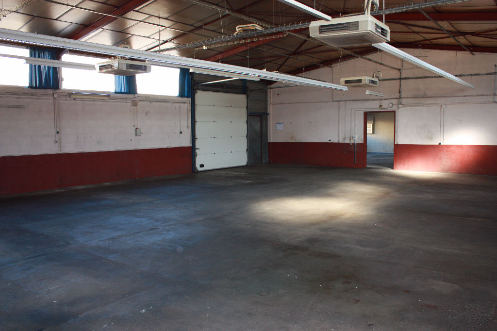 Photo TOULOUSE LOCAL  D'ACTIVITES DE  812 M² image 3/6