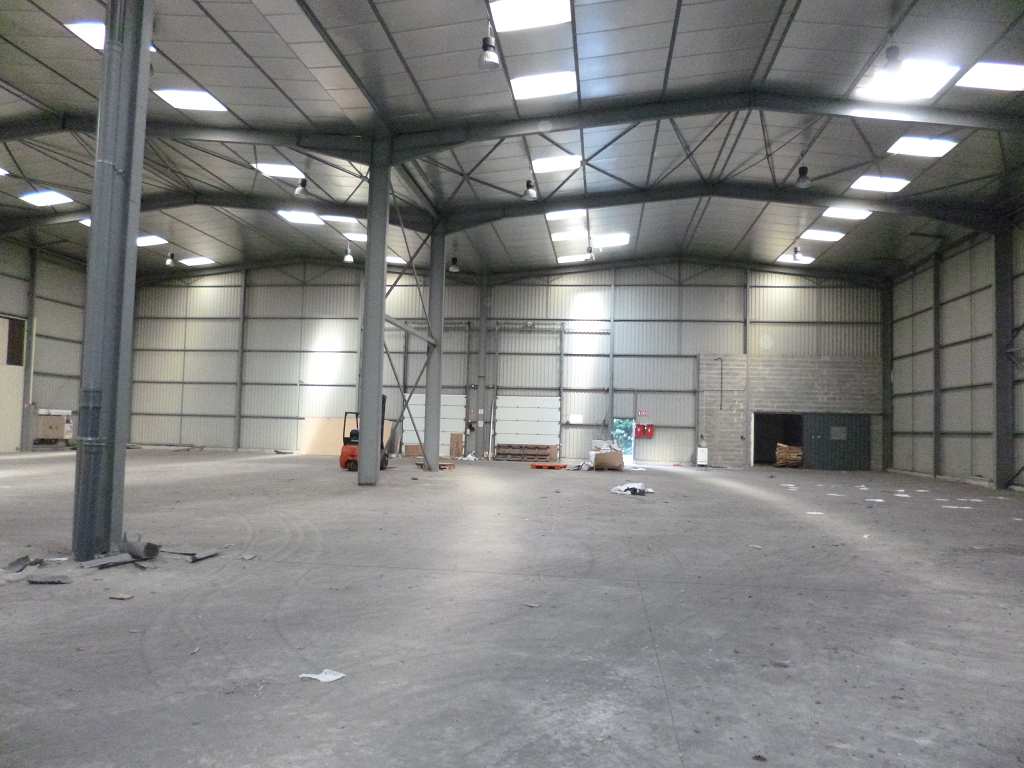 Photo TOULOUSE Local d'activités / Entrepôt  de 1760m² image 1/2