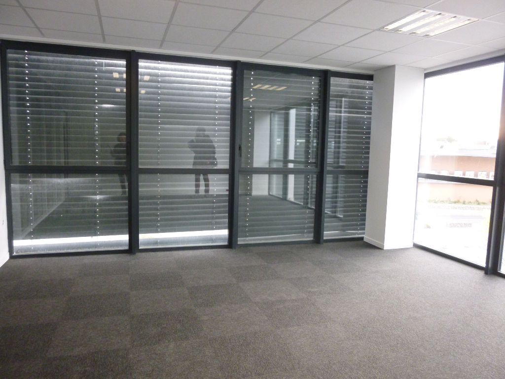 A VENDRE A MURET BUREAUX A PARTIR DE 198M²
