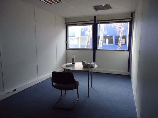 Photo RAMONVILLE ST AGNE BUREAUX DE 32M² image 2/2